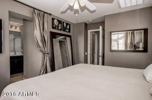 3944 E Cat Balue Dr, Phoenix, AZ 85050 photo 17