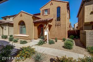 3944 E Cat Balue Dr, Phoenix, AZ 85050 photo 2