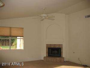 161 S Garnet Rd, Gilbert, AZ 85296 photo 4