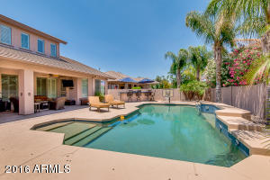 6493 S Forest Ct, Gilbert, AZ 85298 photo 3