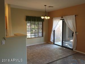 7025 S Golfside Ln, Phoenix, AZ 85042 photo 8