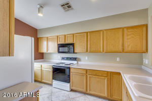 842 E Baylor Ln, Gilbert, AZ 85296 photo 10