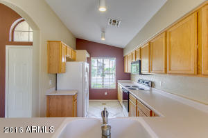 842 E Baylor Ln, Gilbert, AZ 85296 photo 9