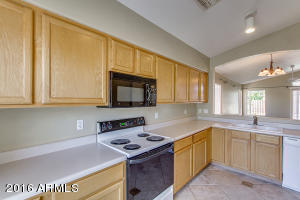 842 E Baylor Ln, Gilbert, AZ 85296 photo 11