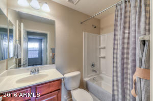 4220 E Sandy Way, Gilbert, AZ 85297 photo 25