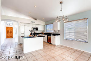 4535 E Desert Wind Dr, Phoenix, AZ 85044 photo 7