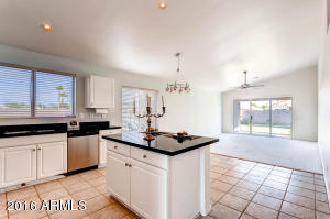 4535 E Desert Wind Dr, Phoenix, AZ 85044 photo 5