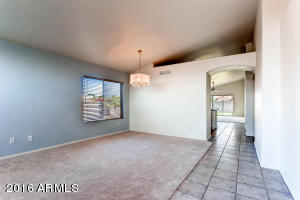 4535 E Desert Wind Dr, Phoenix, AZ 85044 photo 4