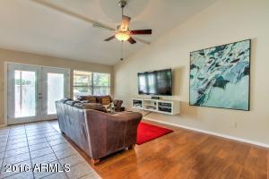 1235 E Beverly Ln, Phoenix, AZ 85022 photo 16