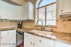 1235 E Beverly Ln, Phoenix, AZ 85022 photo 10