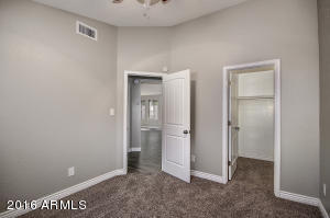 3122 E Kerry Ln, Phoenix, AZ 85050 photo 21