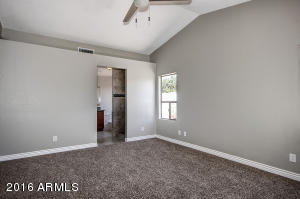3122 E Kerry Ln, Phoenix, AZ 85050 photo 10