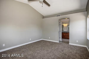 3122 E Kerry Ln, Phoenix, AZ 85050 photo 11