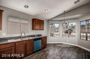 3122 E Kerry Ln, Phoenix, AZ 85050 photo 3