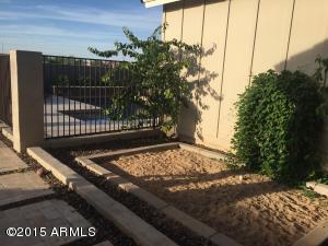 2820 E Branham Ln, Phoenix, AZ 85042 photo 18