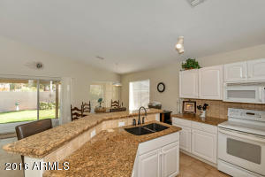 1220 E Bruce Ave, Gilbert, AZ 85234 photo 5