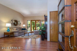1819 E Sheena Dr, Phoenix, AZ 85022 photo 4