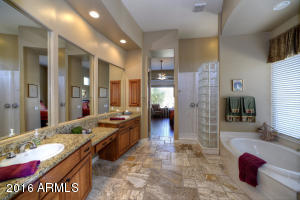 8909 E Nora Cir, Mesa, AZ 85207 photo 6