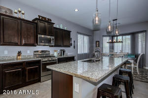 2521 E Tomahawk Ct, Gilbert, AZ 85298 photo 10