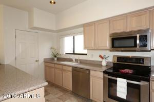 9926 N 16th Pl E, Phoenix, AZ 85020 photo 12