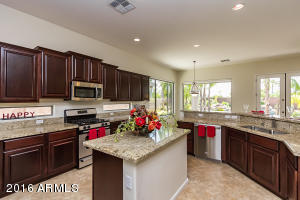 7053 S Trophy Ln, Gilbert, AZ 85298 photo 2