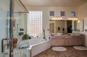 15826 S 7th Dr, Phoenix, AZ 85045 photo 28