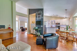 2755 E Leonora St, Mesa, AZ 85213 photo 4