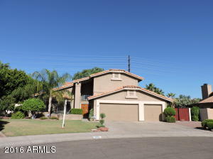 526 S Bay Dr, Gilbert, AZ 85233 photo 1