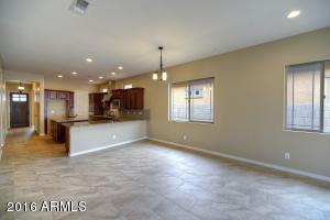 3031 E Austin Dr, Gilbert, AZ 85296 photo 4