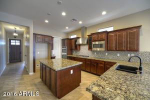 3031 E Austin Dr, Gilbert, AZ 85296 photo 3