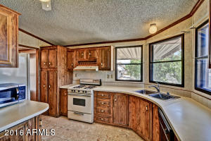 3512 E Sandra Ter, Phoenix, AZ 85032 photo 12