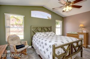 3206 E Oraibi Dr, Phoenix, AZ 85050 photo 6