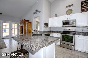 3206 E Oraibi Dr, Phoenix, AZ 85050 photo 10