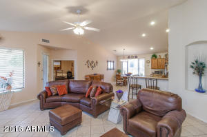 1107 E Temple Ct, Gilbert, AZ 85296 photo 5