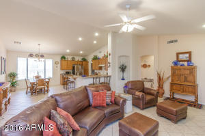 1107 E Temple Ct, Gilbert, AZ 85296 photo 4