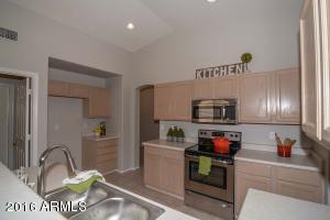 3331 E Tonto Ln, Phoenix, AZ 85050 photo 3