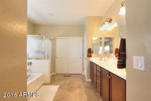 2881 Eleana Ln, Gilbert, AZ 85298 photo 15