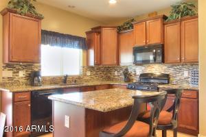 2881 Eleana Ln, Gilbert, AZ 85298 photo 8