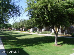 4375 E Betsy Ln, Gilbert, AZ 85296 photo 2
