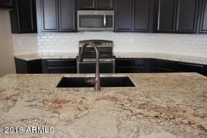 747 E Constance Way, Phoenix, AZ 85042 photo 5