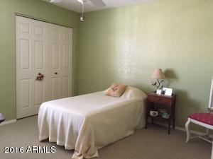 513 E Campo Bello Dr, Phoenix, AZ 85022 photo 9