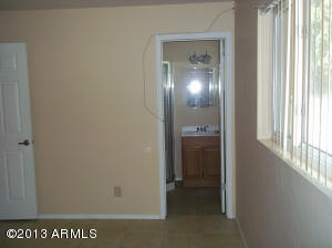 201 E Orchid Ln, Phoenix, AZ 85020 photo 8