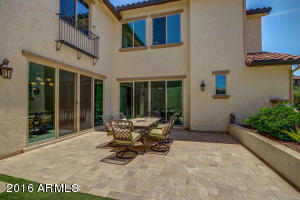 932 S Osborn Ln, Gilbert, AZ 85296 photo 4