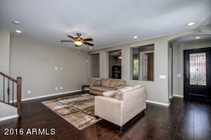 932 S Osborn Ln, Gilbert, AZ 85296 photo 9