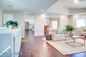 426 E Hackamore St, Mesa, AZ 85203 photo 3