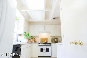 950 E Lois Ln, Phoenix, AZ 85020 photo 18