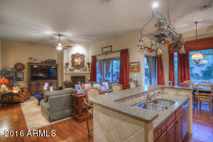 3952 E Nocona Ln, Phoenix, AZ 85050 photo 11