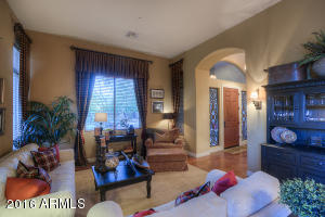 3952 E Nocona Ln, Phoenix, AZ 85050 photo 5