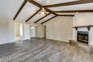 6063 E Ivy St, Mesa, AZ 85205 photo 4