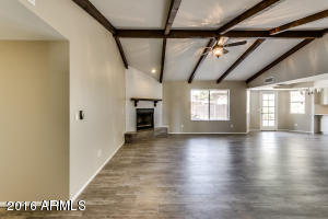 6063 E Ivy St, Mesa, AZ 85205 photo 1